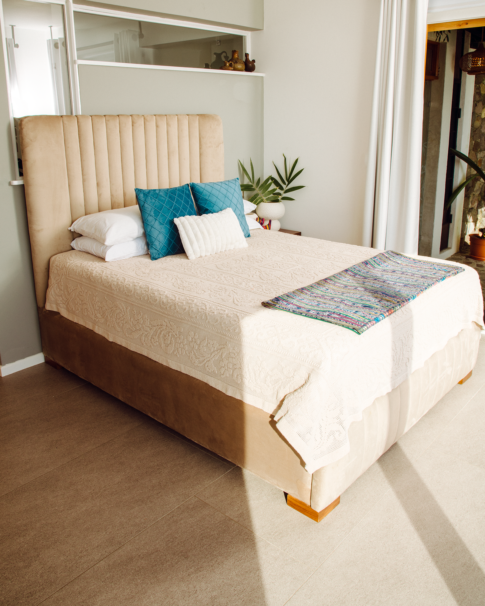 Camastrón Modern Danika